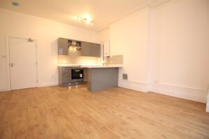 Flat 6 13 Canterbury Road, Ashford