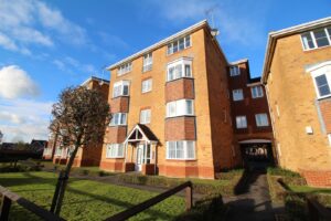 Peter Candler Way, Kennington, Ashford