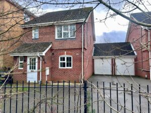 5 Christopher Bushell Way Kennington Ashford Kent