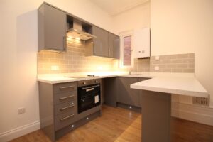 Flat 6 13 Canterbury Road, Ashford