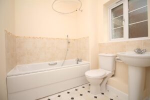38 Swaffer Way Singleton Ashford Kent